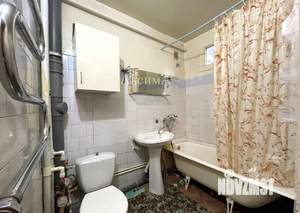 3-к квартира, вторичка, 56м2, 1/9 этаж