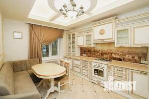 4-к квартира, вторичка, 117м2, 3/3 этаж