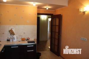 2-к квартира, вторичка, 71м2, 1/5 этаж
