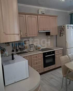 2-к квартира, вторичка, 56м2, 8/17 этаж