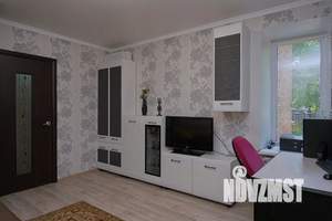 2-к квартира, вторичка, 42м2, 1/9 этаж