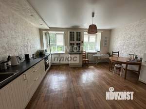 4-к квартира, вторичка, 106м2, 2/5 этаж