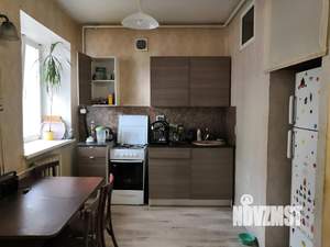 2-к квартира, вторичка, 45м2, 1/4 этаж