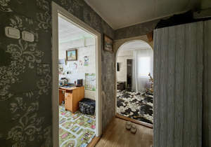 2-к квартира, вторичка, 42м2, 1/5 этаж