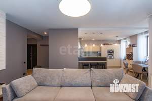 3-к квартира, вторичка, 110м2, 3/3 этаж