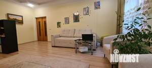 3-к квартира, вторичка, 120м2, 1/6 этаж