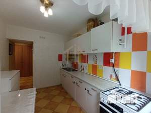 2-к квартира, вторичка, 45м2, 1/9 этаж