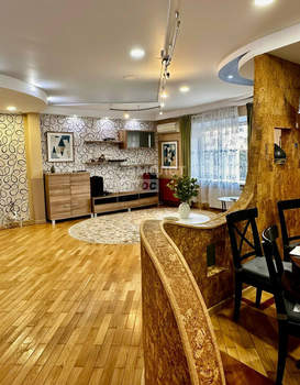 4-к квартира, вторичка, 136м2, 2/7 этаж