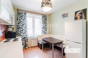 2-к квартира, вторичка, 57м2, 1/10 этаж