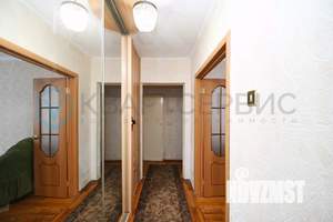 3-к квартира, вторичка, 63м2, 1/9 этаж