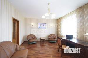 3-к квартира, вторичка, 141м2, 8/9 этаж