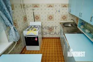 2-к квартира, вторичка, 37м2, 1/5 этаж