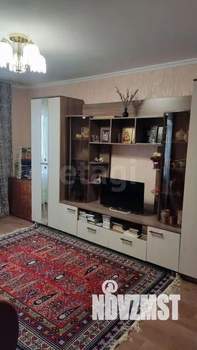 2-к квартира, вторичка, 52м2, 1/10 этаж