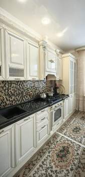 3-к квартира, вторичка, 80м2, 1/4 этаж