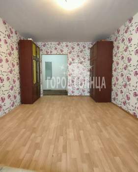 3-к квартира, вторичка, 63м2, 1/9 этаж