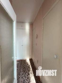 2-к квартира, вторичка, 54м2, 1/9 этаж