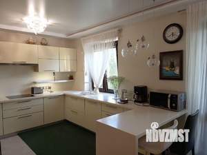 3-к квартира, вторичка, 100м2, 3/10 этаж