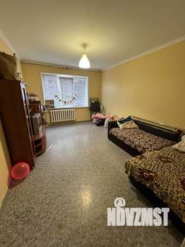 3-к квартира, вторичка, 63м2, 10/10 этаж