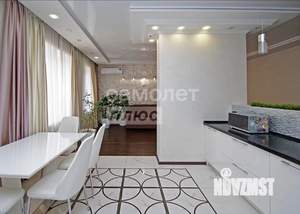 3-к квартира, вторичка, 120м2, 1/6 этаж