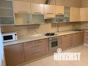 3-к квартира, вторичка, 105м2, 2/5 этаж