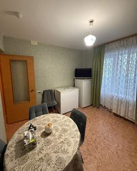 1-к квартира, вторичка, 40м2, 1/10 этаж