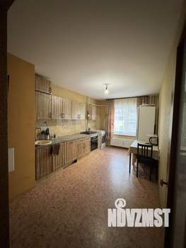 2-к квартира, вторичка, 55м2, 1/10 этаж