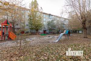 4-к квартира, вторичка, 58м2, 1/5 этаж