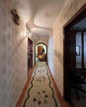 4-к квартира, вторичка, 104м2, 1/10 этаж