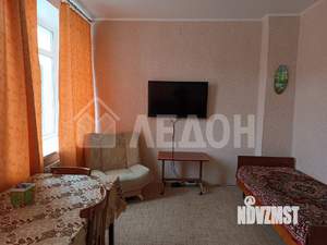 2-к квартира, вторичка, 55м2, 1/1 этаж