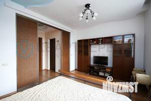 2-к квартира, вторичка, 70м2, 3/8 этаж