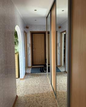 3-к квартира, вторичка, 64м2, 6/9 этаж