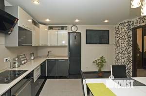 3-к квартира, вторичка, 84м2, 1/15 этаж