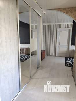 4-к квартира, вторичка, 60м2, 5/5 этаж