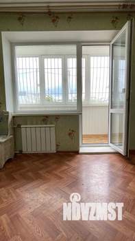 2-к квартира, вторичка, 60м2, 1/10 этаж