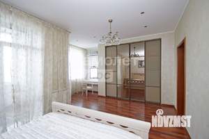 3-к квартира, вторичка, 141м2, 8/9 этаж