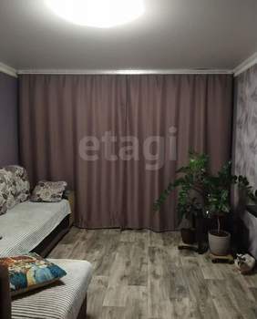 3-к квартира, вторичка, 64м2, 1/10 этаж