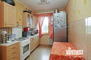 2-к квартира, вторичка, 43м2, 8/9 этаж