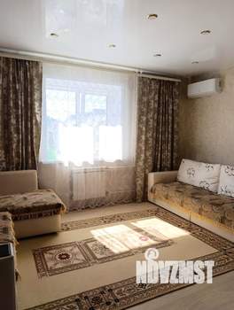 2-к квартира, вторичка, 61м2, 8/10 этаж