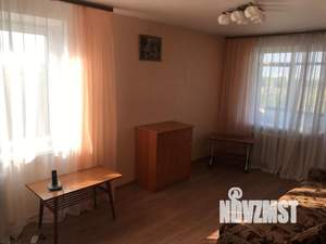 3-к квартира, вторичка, 58м2, 8/9 этаж