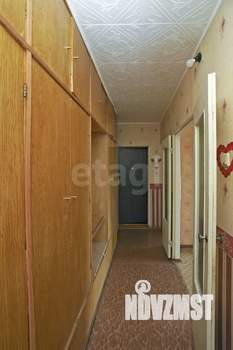 3-к квартира, вторичка, 63м2, 4/10 этаж