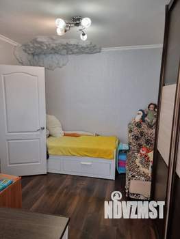 4-к квартира, вторичка, 64м2, 9/9 этаж