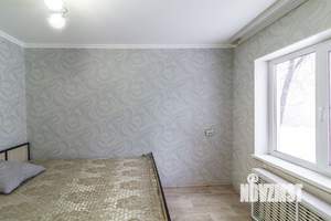 2-к квартира, вторичка, 45м2, 1/4 этаж