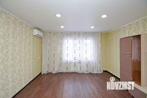 3-к квартира, вторичка, 58м2, 1/5 этаж