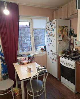 4-к квартира, вторичка, 59м2, 3/5 этаж