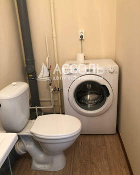 Студия квартира, вторичка, 33м2, 10/10 этаж