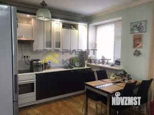 2-к квартира, вторичка, 58м2, 1/5 этаж