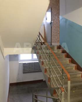 4-к квартира, вторичка, 61м2, 2/9 этаж