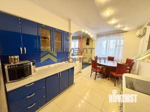 2-к квартира, вторичка, 70м2, 11/11 этаж