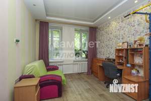 2-к квартира, вторичка, 57м2, 1/3 этаж