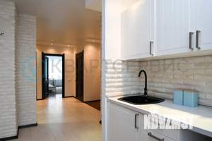 3-к квартира, вторичка, 92м2, 1/9 этаж